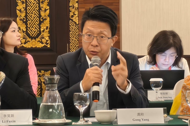 23.澳门大学教育麻豆传媒副教授龚阳代表新会员发言(已改).jpg